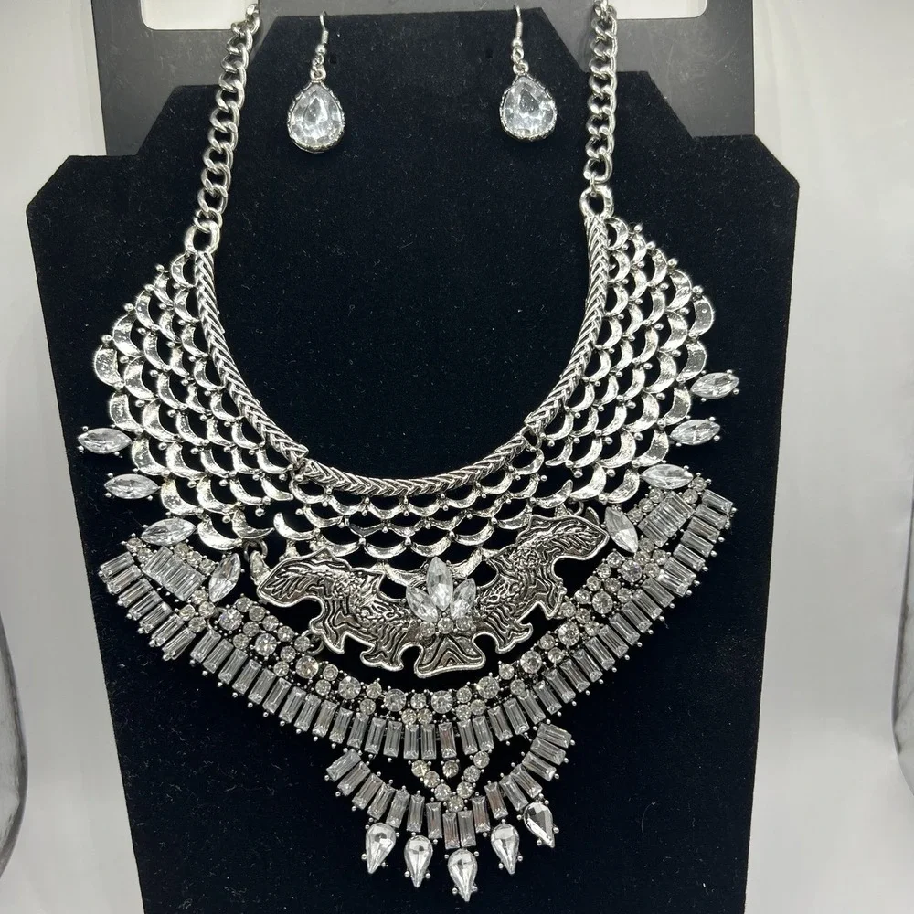 Beautiful Fashionable Statement Necklace Earring set Bohemian Style‎